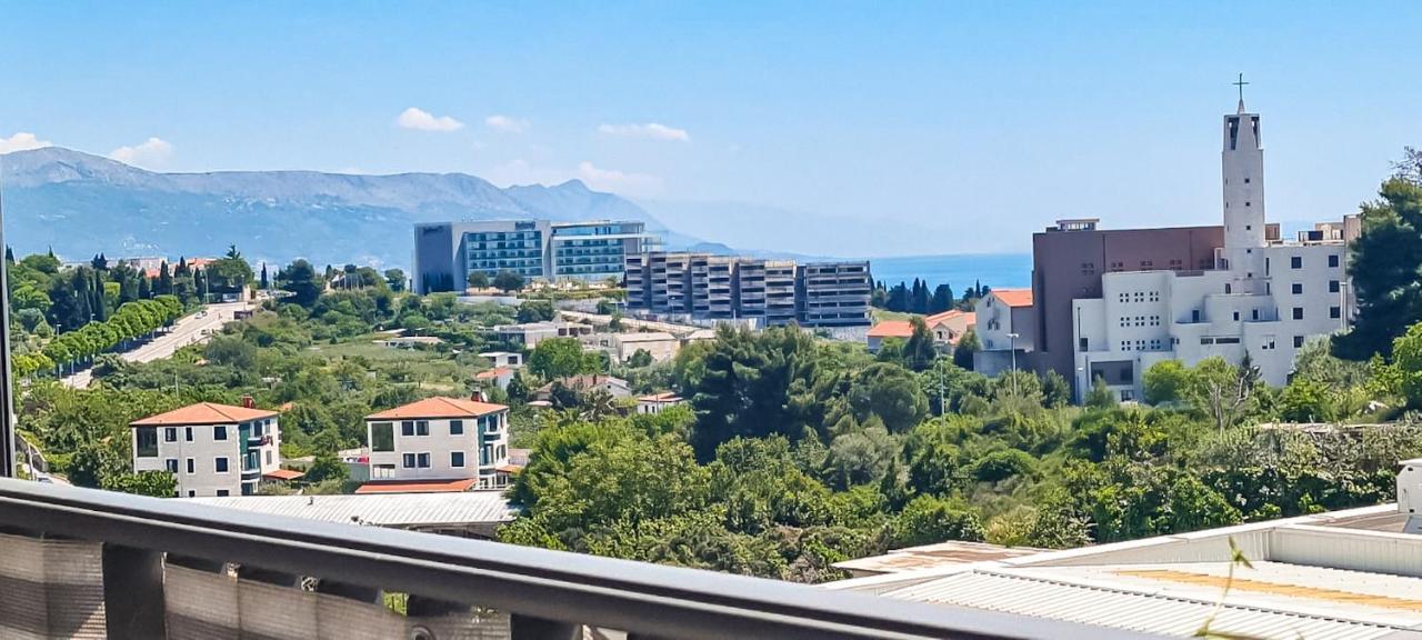 Apartment Azure *Close To The Beach 斯普利特 外观 照片